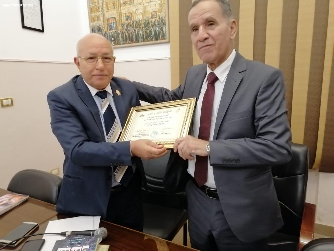ترجمة معاني القرآن الكريم إلى اللغة العبرية ... على مائدة اتحاد كتاب مصر