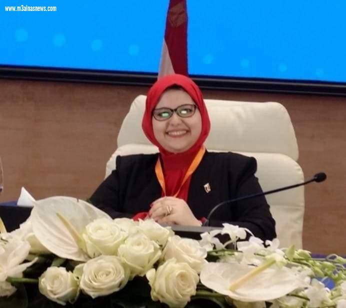 قيمة الإنسان الحقيقيه أنا وأنتم في تأملات ... للكاتبه الصحفيه ساره منصور علام