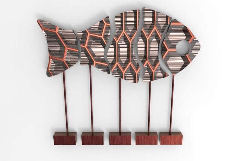 طلاب فنون تطبيقية حلوان يبدعون في تقديم مشروعات فنية بالزجاج.