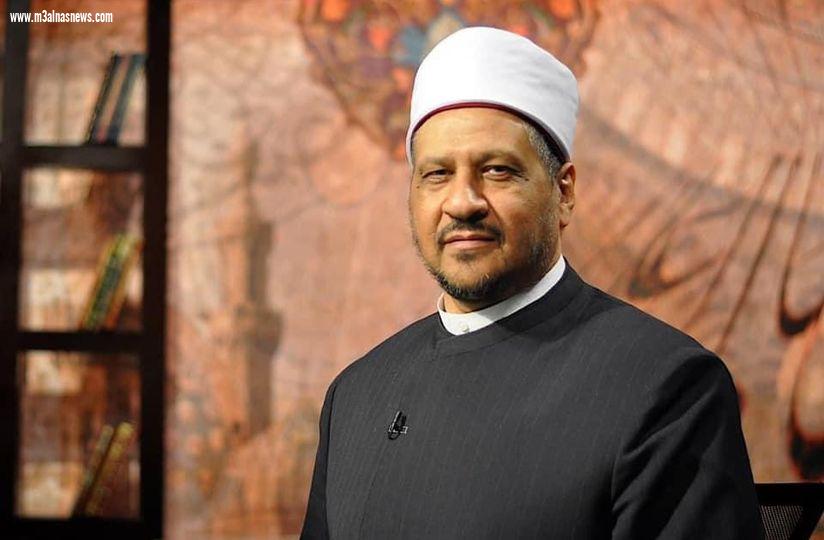 فتوى في كلمتين د. مجدى مستشار مفتي الجمهورية : حكم صيام من لا يصلي