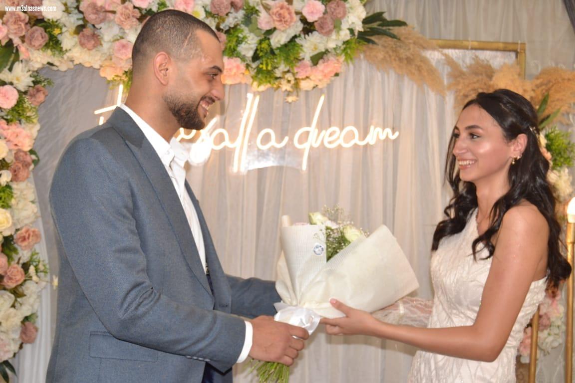  الإعلامية ياسمين حافظ تهنئ الإعلامي ... عصام الجميل بخطوبة نجلته .. مريم 