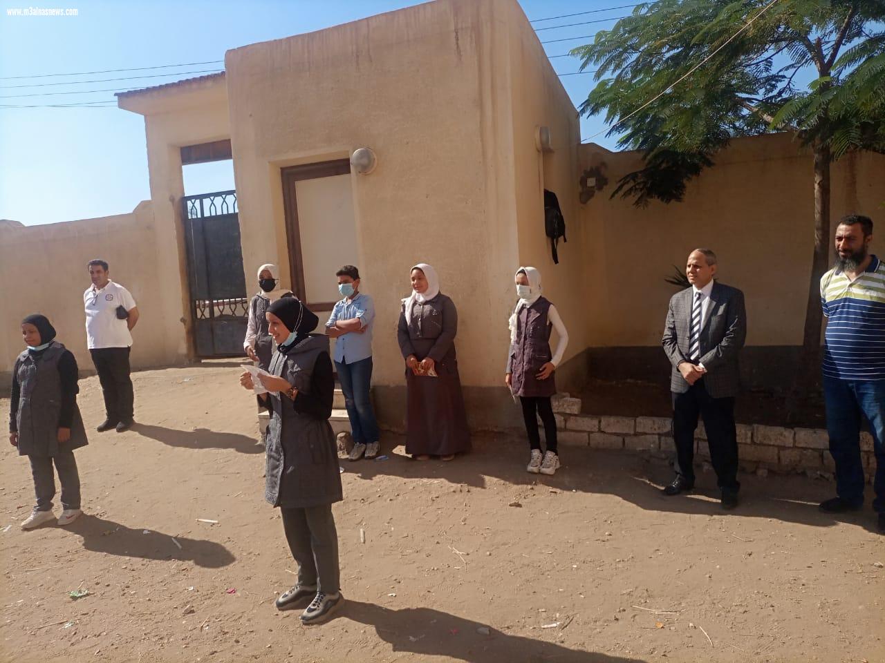  وكيل تعليم كفر الشيخ يتفقد المدارس ويحيل مدير مدرسة ومعلم للتحقيق