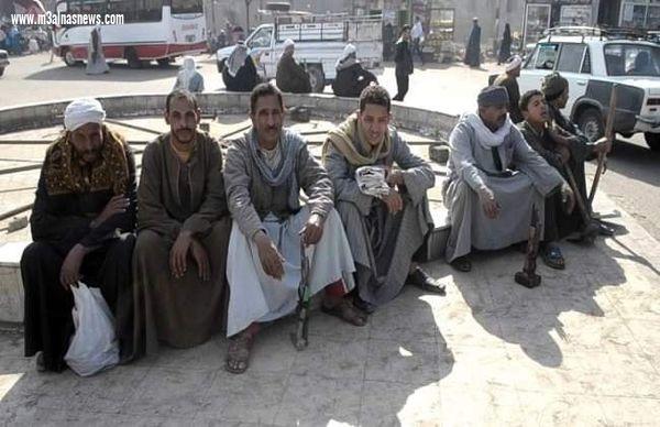صعوبات تواجه عمال اليومية وتحديات الطقس السئ