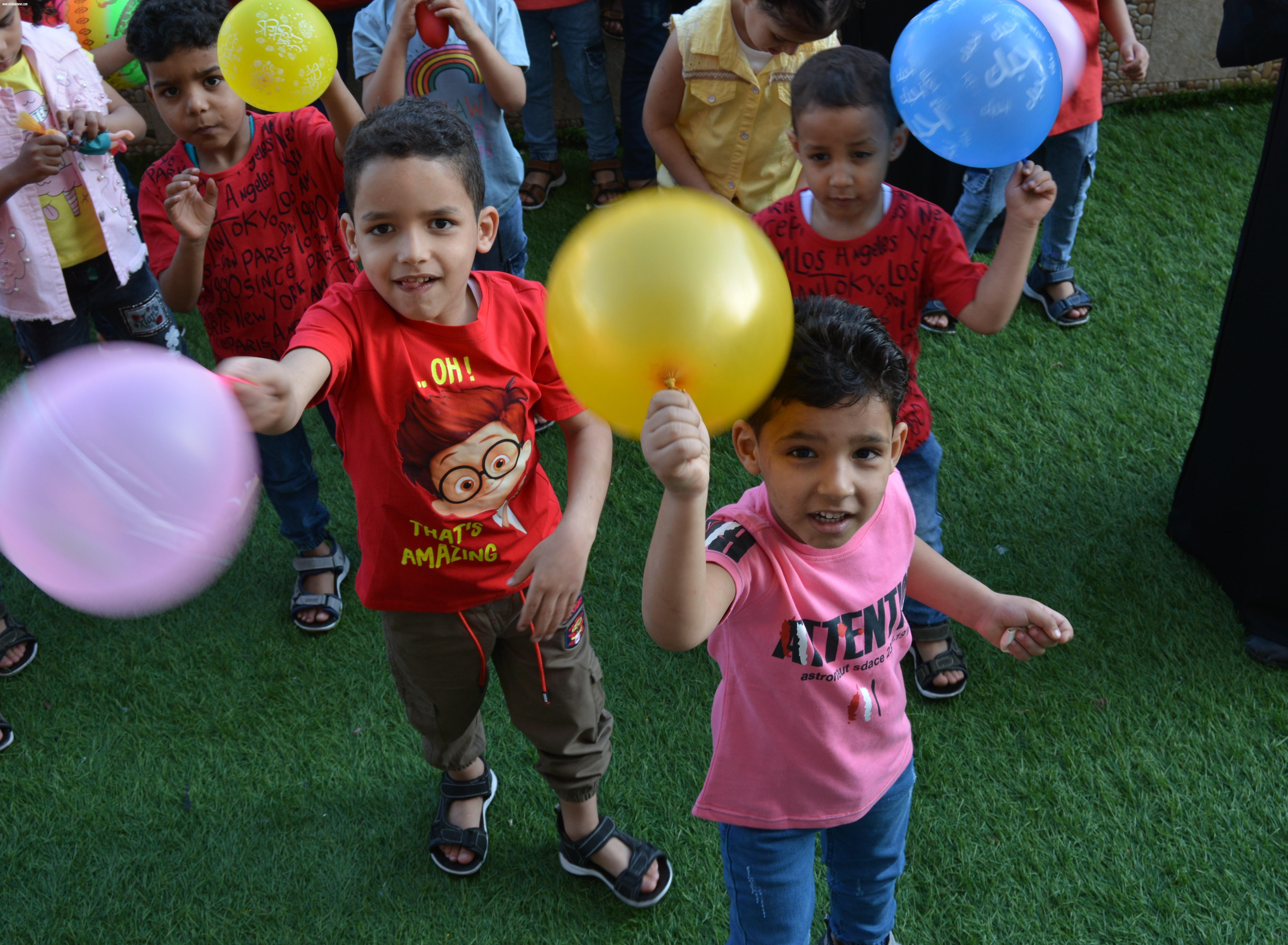 بالصور.. دار الأمل.. ترسم الإبتسامة على وجوه أبنائها، والقلوب الخيرة تُجبر قلوبهم