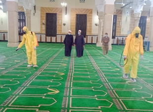 محافظ كفر الشيخ يتابع أول أعمال النظافة بالمساجد الكبرى