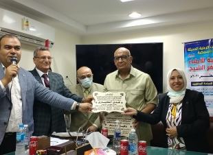 الدكتورة هدى الطنبارى نقيبا شرفيا للأطباء البيطريين بكفرالشيخ