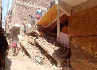 مصرع 6 وإصابة 3 أشخاص في انهيار منزل بمركز سوهاج