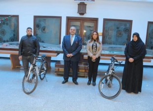 محافظ دمياط تشهد تسليم دراجات مبادرة: دراجتك صحتك .. على أسر الشهداء