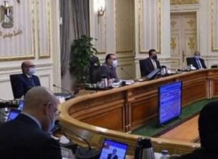 تنفيذ قرارات حكومية لمواجهة تصاعد إصابات فيروس كورونا بدءا من الأحد