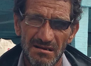 مهدي الطويل.. بين مأوي لمسكن امام بحر وخلف بحيرةبقلم أحمد البنا