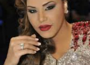 أحلام تحتفل بالوبيل الفضي على صدور أول ألبوماتها الغنائية