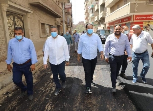 محافظ المنوفية يتفقد أعمال الرصف بقويسنا