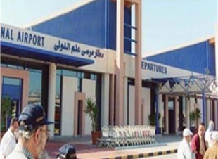 مطار مرسى علم يستقبل 231 مصريًا من العالقين ببريطانيا 