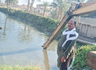 محافظ أسيوط يؤكد استمرار أعمال تبطين 63 ترعة ضمن المرحلة الأولى من المشروع القومي لتبطين الترع ويوجه بتشكيل لجان فنية للمرور على المشروعات ومتابعة مخرات السيول وسدود الإعاقة