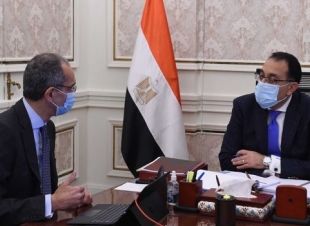 مدبولي..يتابع مع وزير الاتصالات ملفات عمل الوزارة
