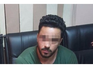 طالب يطعن عمته بـ