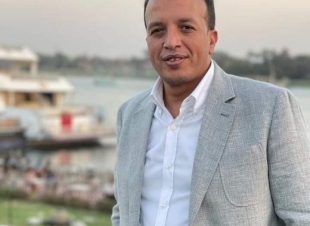 مصطفى عرفة يشارك فى العرض المسرحي 