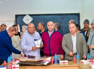 مجوهرات الهنداوى ... تهنىء المهندس احمد سامى العيسوى لبلوغه سن المعاش