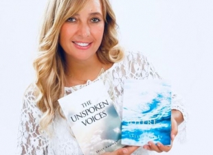 سالى روحي تطرح أحدث كتابتها بالأدب الإنجليزى «THERE» في مصر