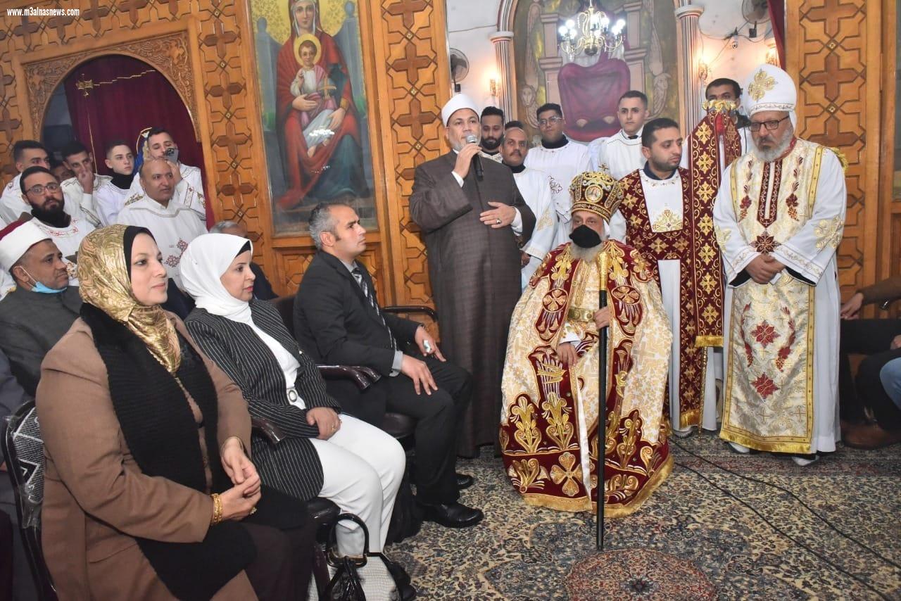 بحضور القيادات التنفيذية والدينية نائب محافظ أسيوط يزور ايبارشيات منفلوط والدير المحرق والقوصية والانجيلية الأولى للتهنئة بعيد الميلاد المجيد