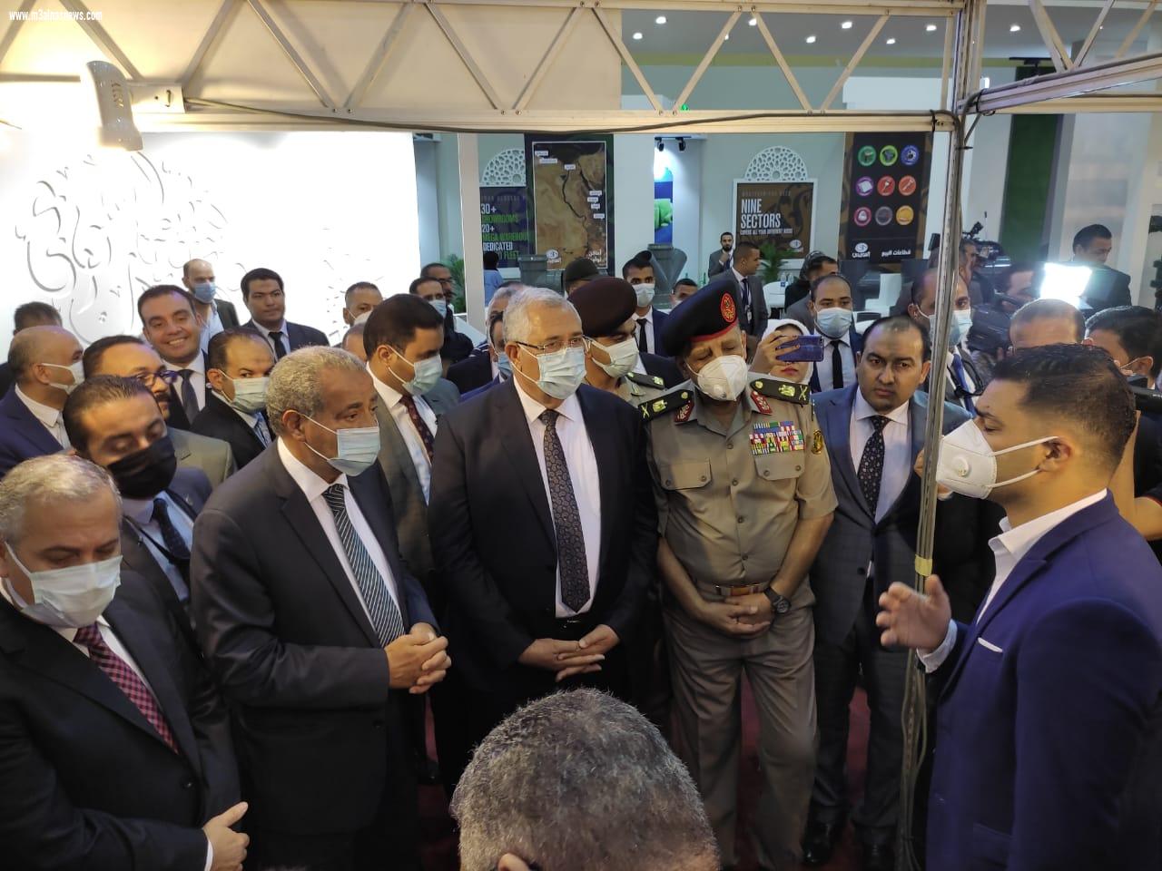 أحمد عطية أمين عام حملة الوحدة الوطنية يشارك فى معرض الأهرام الزراعى