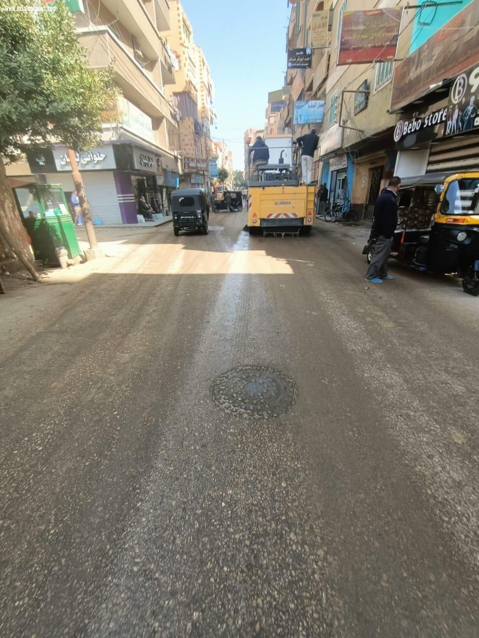 محافظ أسيوط: حملات مكبرة لإزالة الاشغالات ورفع المخلفات وتسوية الشوارع بمركز ديروط