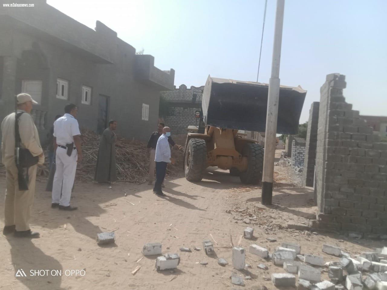 محافظ أسيوط: إزالات فورية لـ 19 حالة تعدي على أراضي زراعية وخطوط تنظيم بالشارع العام بالقوصية