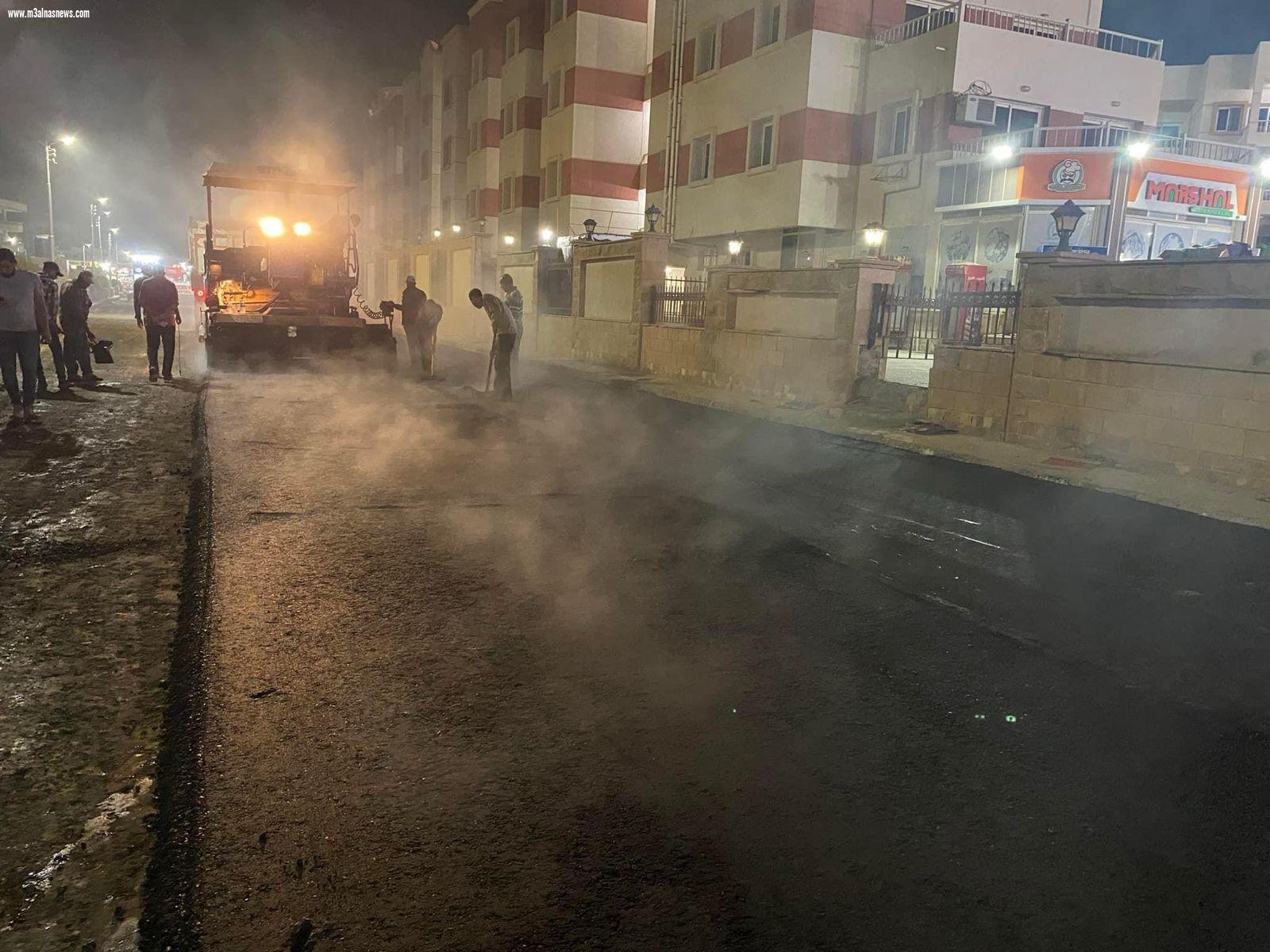 محافظ كفرالشيخ: يتابع أعمال الرصف  بمصيف بلطيم استعدادا لموسم الصيف