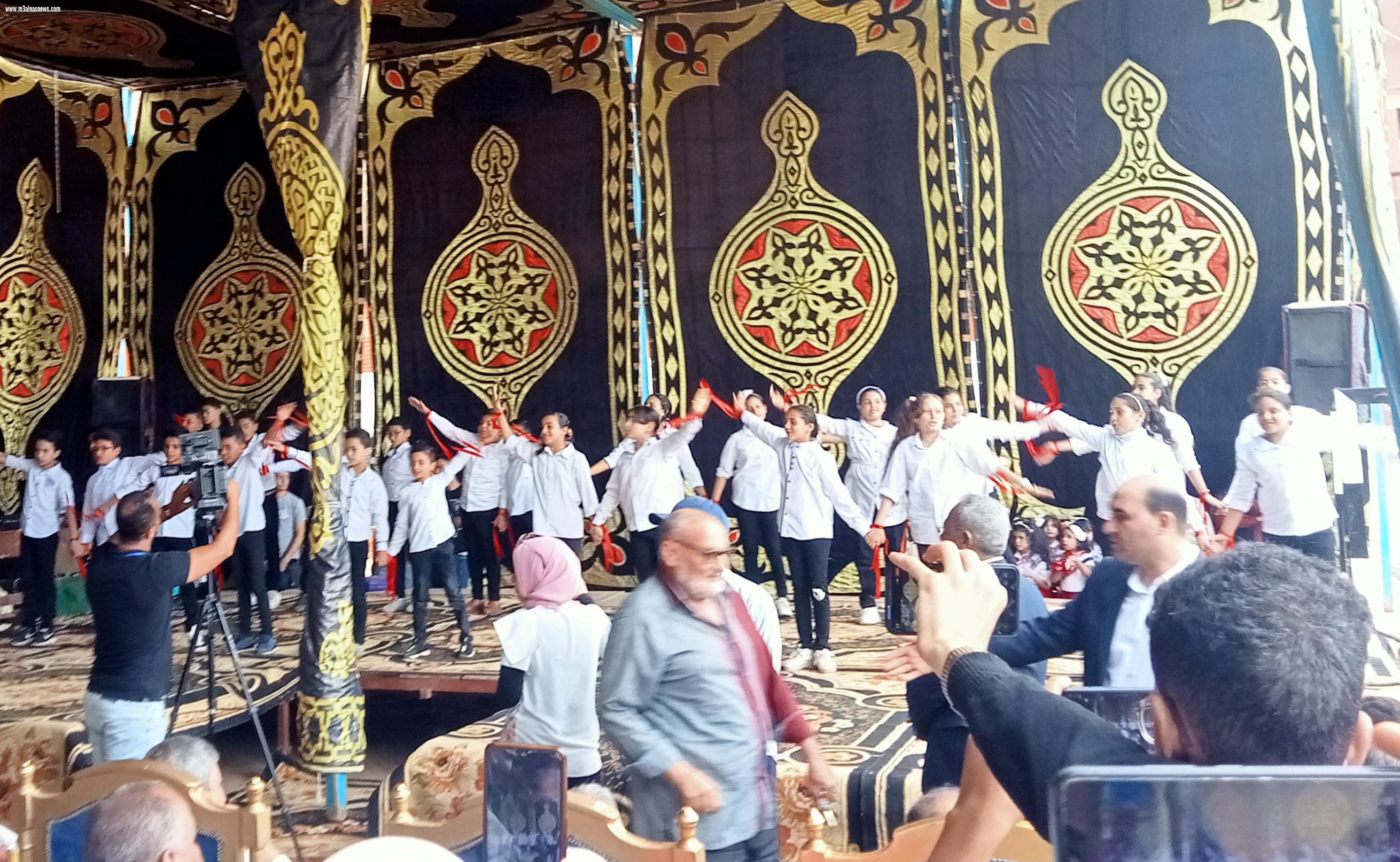 تعليم كفر الشيخ ... تحتفل بنصر أكتوبر وتفتح معرضا لتوجيه الصحافة المدرسية بالحامول