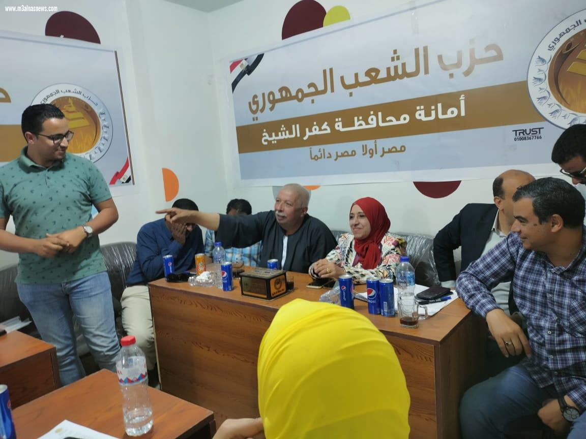 احتفالاً بعيد العمال ... الشعب الجمهورى يكرم المتميزين بالقطاعات المختلفه