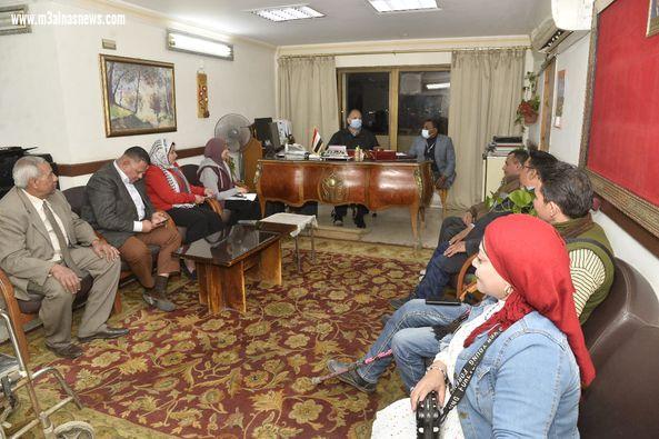 محافظ أسيوط يواصل لقاءاته الدورية مع ذوي الهمم للاستماع إلى طلباتهم وتلبية احتياجاتهم