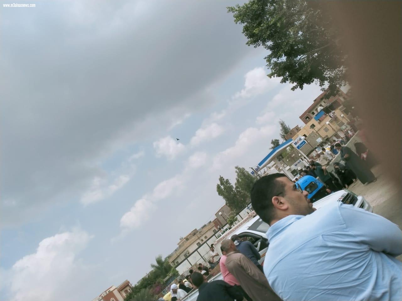 وقفة احتجاجية لاهالى قرية زيدان بكفرالشيخ لتأخر بانتشال جثامين أبنائهم