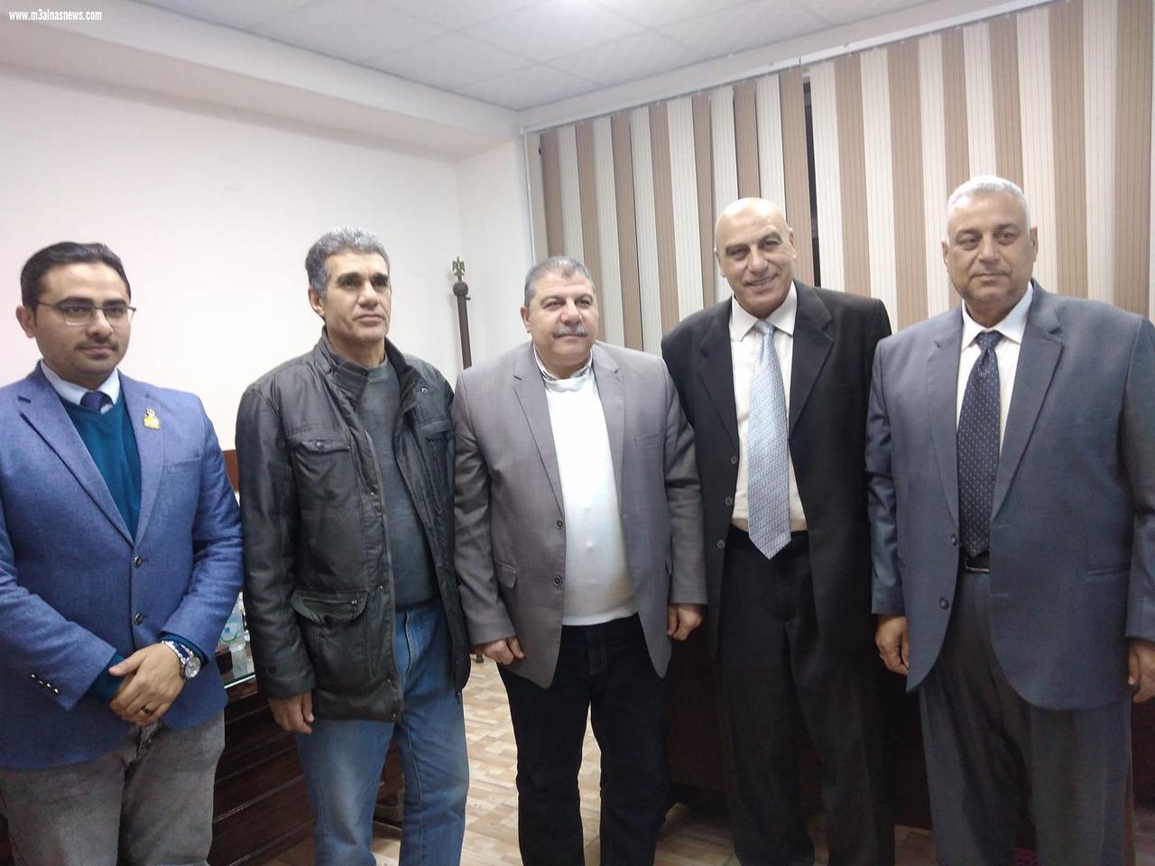 شركة مياه الشرب بكفر الشيخ تحتفى بالمحاسب نبيل عزب لبلوغه سن التقاعد