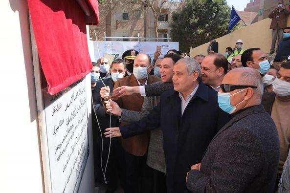 محافظ أسيوط يستقبل وزير النقل  لتفقد أعمال تنفيذ مشروع محور ديروط الحر