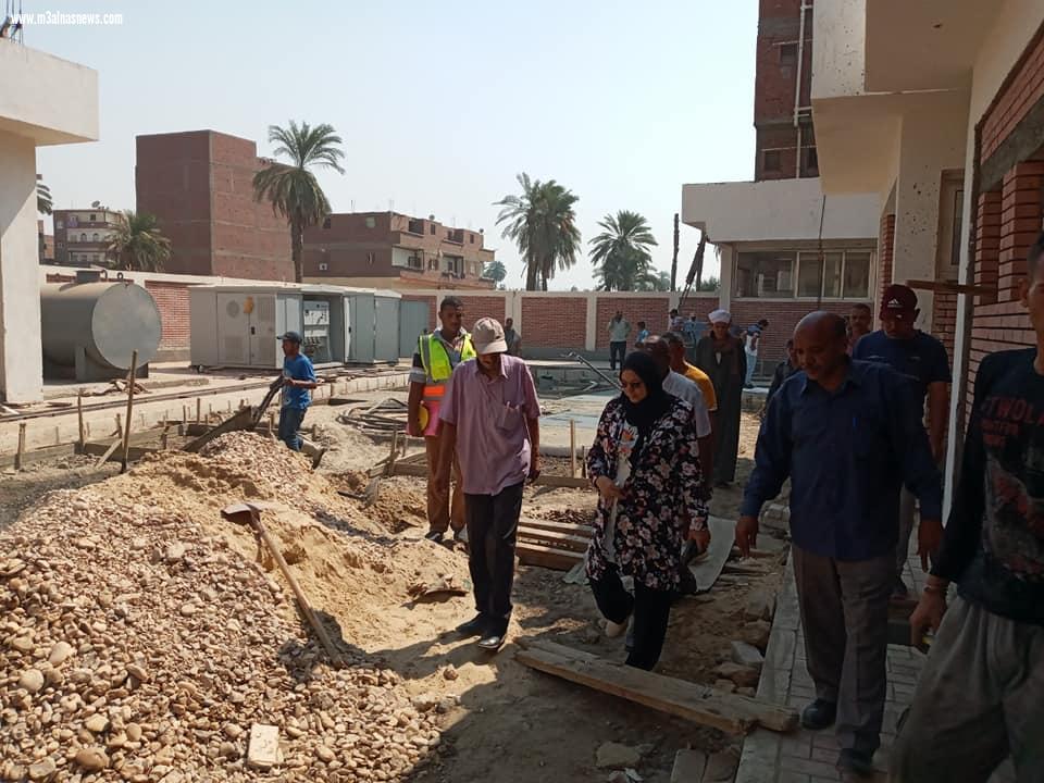محافظ أسيوط يتفقد أعمال انشاء مجمع الخدمات بقرية نزة قرار بمركز منفلوط ضمن المشروع القومى لتطوير الريف المصري والمبادرة الرئاسية 