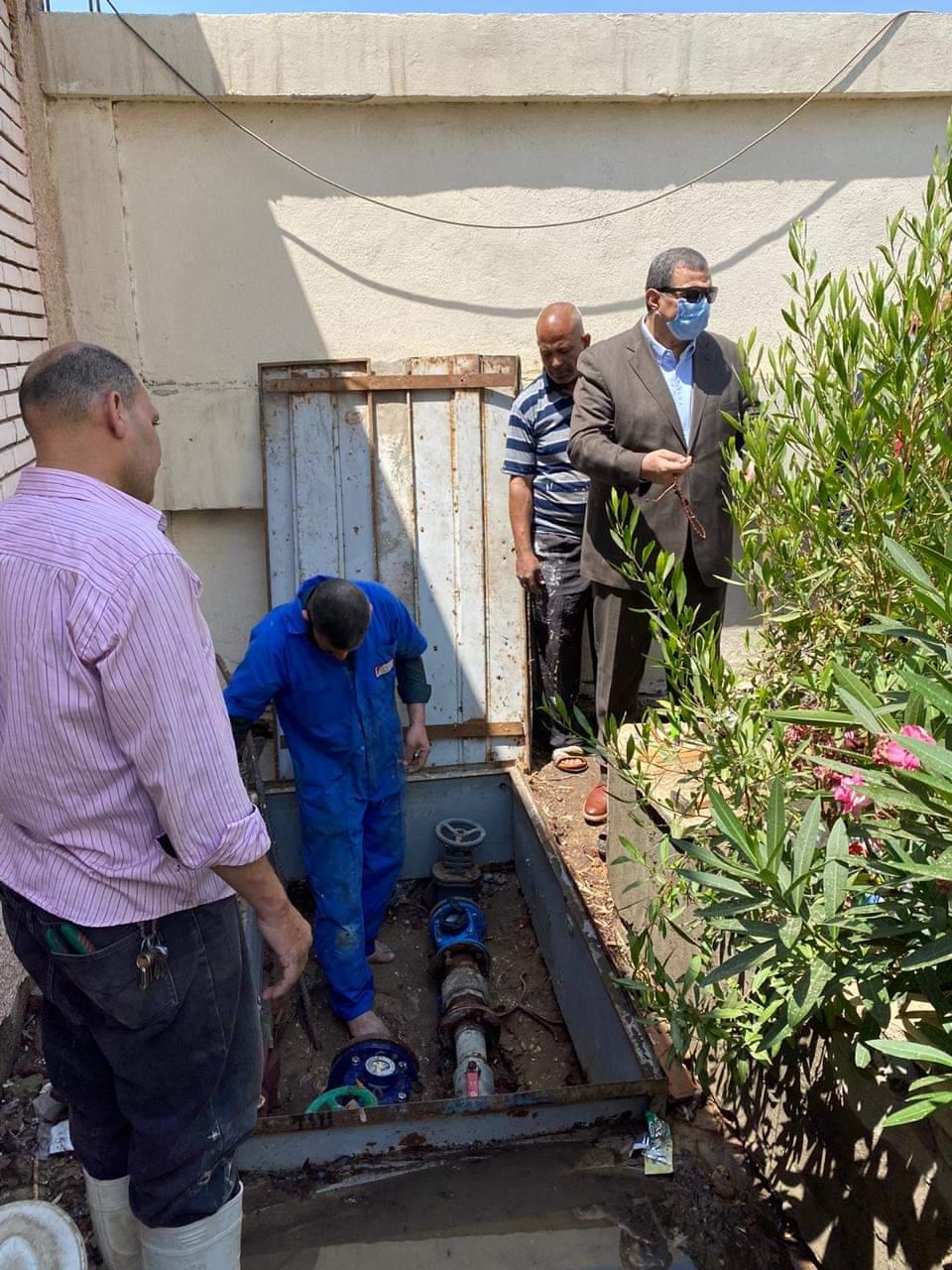 وزير القوى العاملة يتابع بنفسه إجراءات التعقيم والتطهير