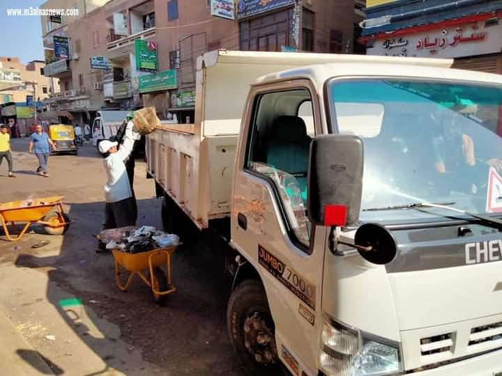رئيس مركز ومدينة الحامول يتابع استمرار حملات رفع الاشغالات بشوارع المدينة