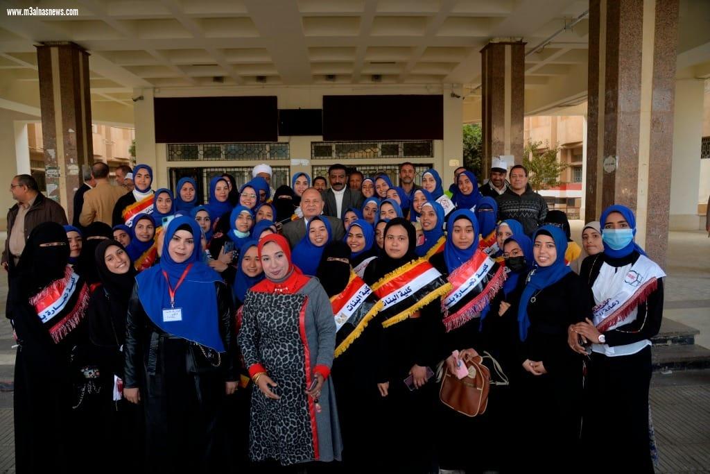 بحضور سفير دولة الفاتيكان وممثل سفارة دولة الإمارات العربية المتحدة محافظ أسيوط يشهد احتفالية جامعة الأزهر فرع الوجه القبلي باليوم الدولي للأخوة الإنسانية