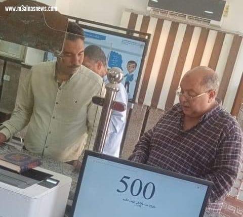رئيس مدينة سيدي غازي يتفقد المركز التكنولوجي لخدمة المواطنين