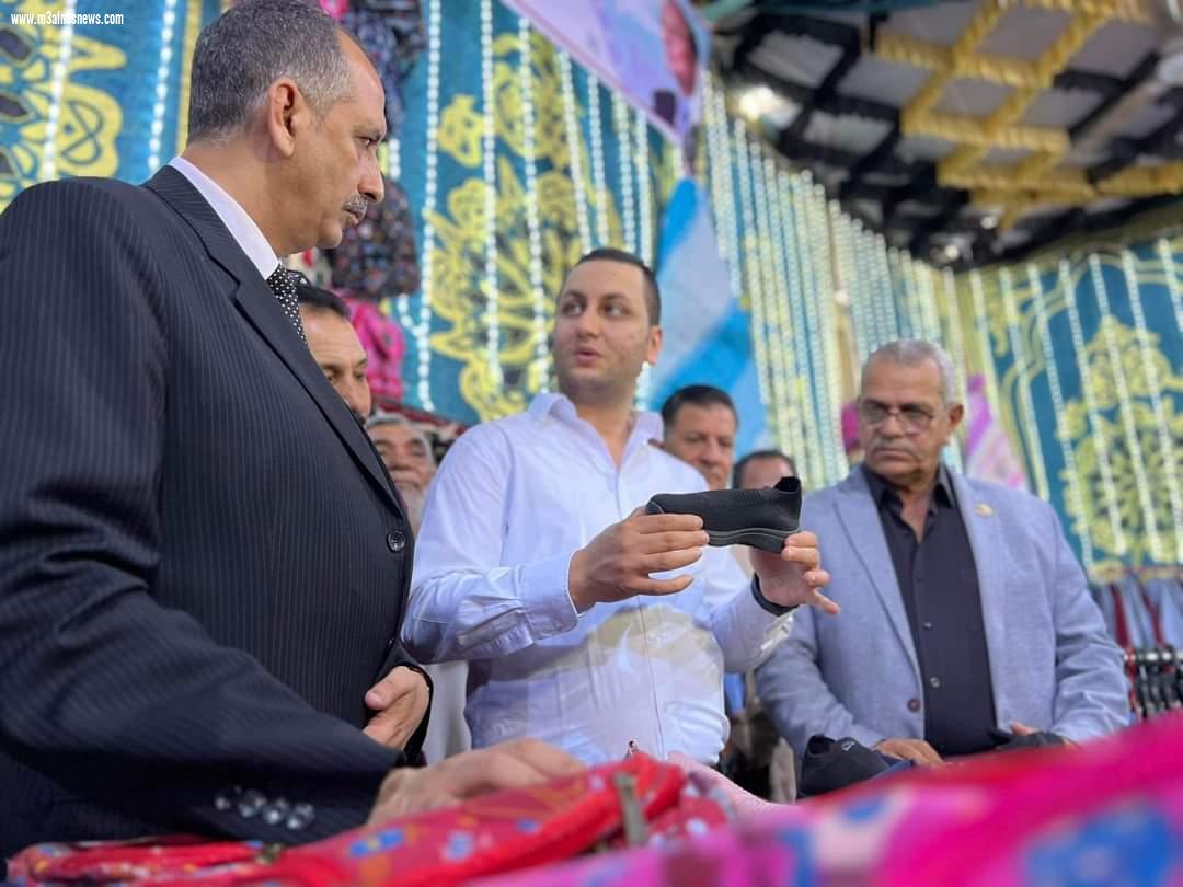 مستقبل وطن بكفر الشيخ يفتتح  معرضا مجانيا للملابس والأدوات المدرسية فى الحامول 