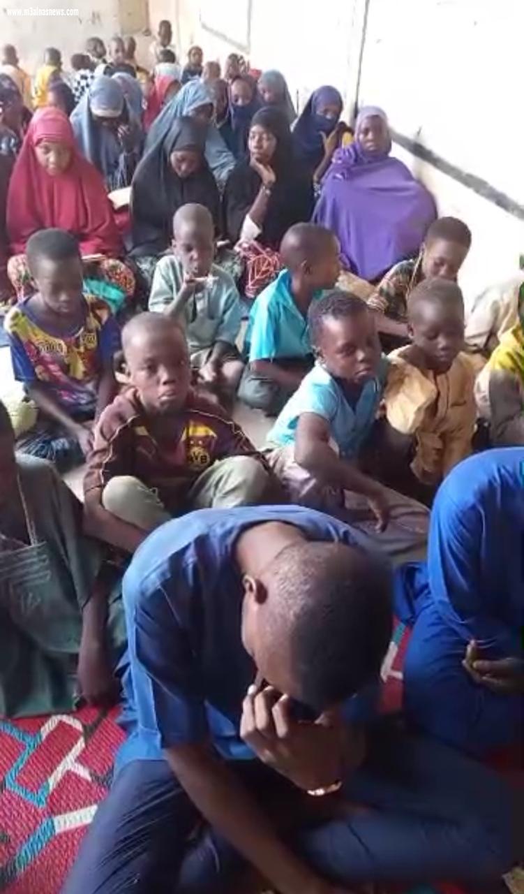 بالفيديو والصور ..درس تعليمى فى مدرسة بالنيجر لشرح مقال الأستاذ على الشرفاء : الرجوع إلى الله 