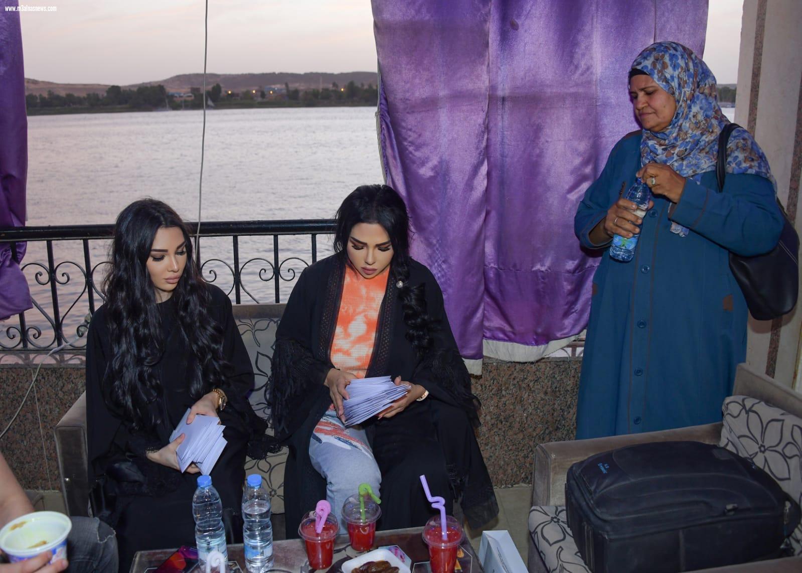 سيدة الأعمال وفاء خليفة في حملة تبرعات موسعة بأسوان والسودان