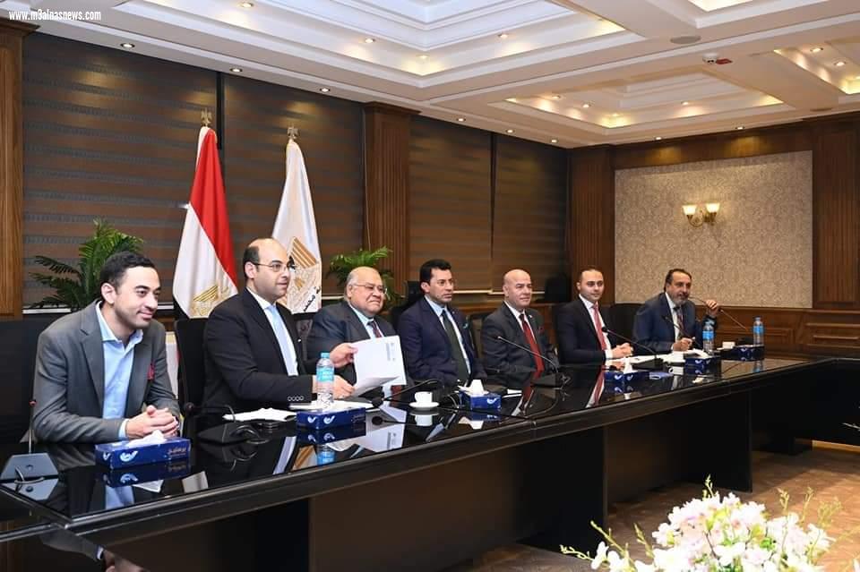 بحضور وزير الشباب والرياضة  اللجنة التحضيرية تختار الشباب لمهرجان روسيا