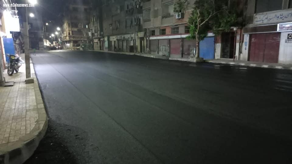 محافظ أسيوط: استمرار أعمال رصف وتطوير شوارع مدينة المعلمين وحي غرب وتركيب الانترلوك بديلًا عن الرصف بالشوارع الضيقة