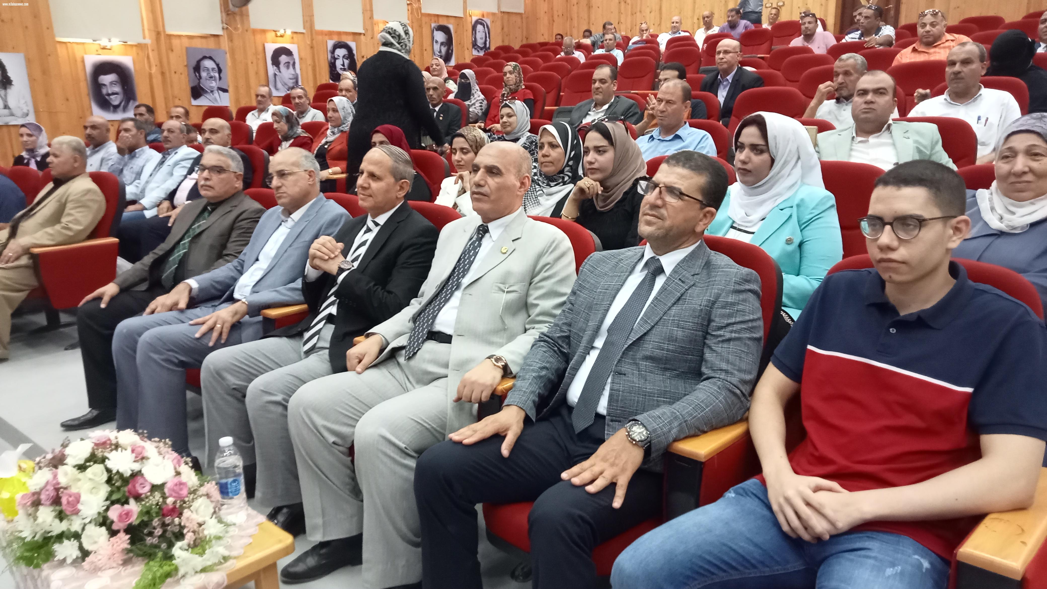 قيادات التربية والتعليم تكرم ... خالد البربرى .. مدير تعليم كفر الشيخ لبلوغة سن المعاش