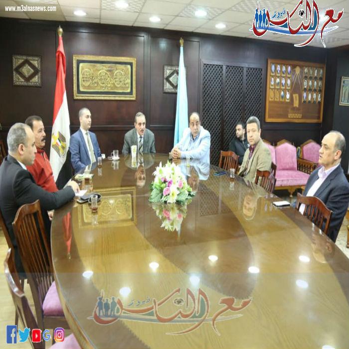 محافظ كفرالشيخ يتابع تجهيز كافة الإجراءات الوقائية بقطاع التأمين الصحي للحد من انتشار فيروس 