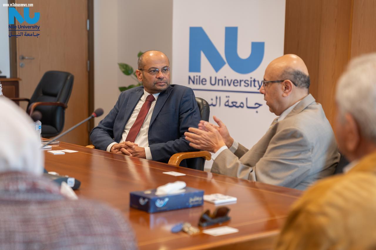 البورصة المصرية توقع بروتوكولا للتعاون مع جامعة النيل