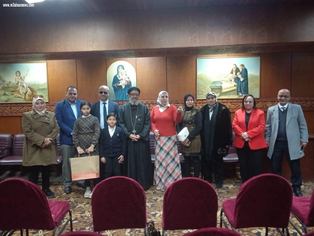 حزب حماة الوطن بدسوق ... يزور كنيسة مارى جرجس لتقديم التهنئة للاخوة الأقباط