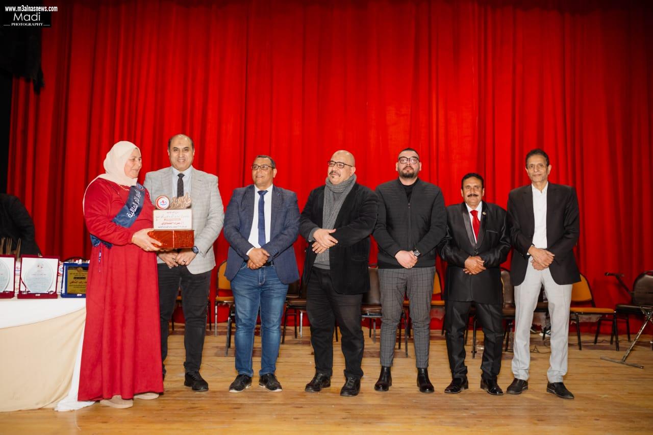 بالصور تكريم 97 طبيبا وأم مثاليه فى الحفل السنوى لمركز الكبد بكفر الشيخ