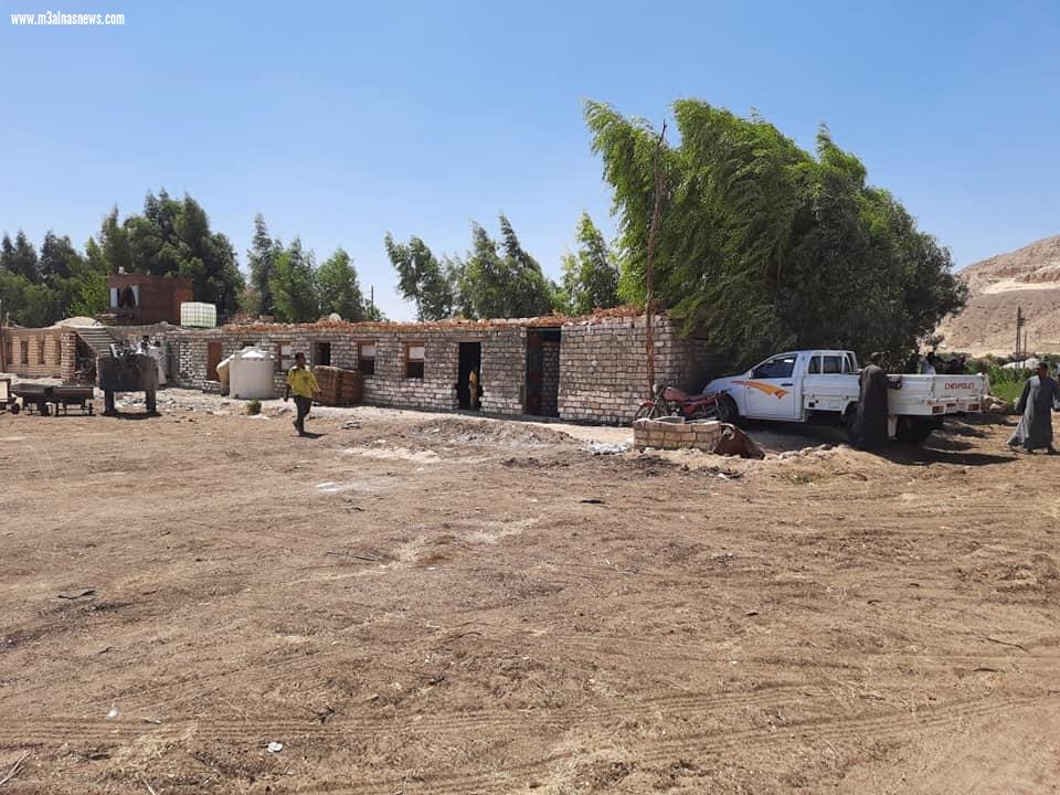 ضمن الموجة الـ 18 لإزالة التعديات محافظ أسيوط: إزالة 8 حالات تعدي على أراضي زراعية وأملاك دولة بمركزي أبنوب والفتح خلال يوم واحد